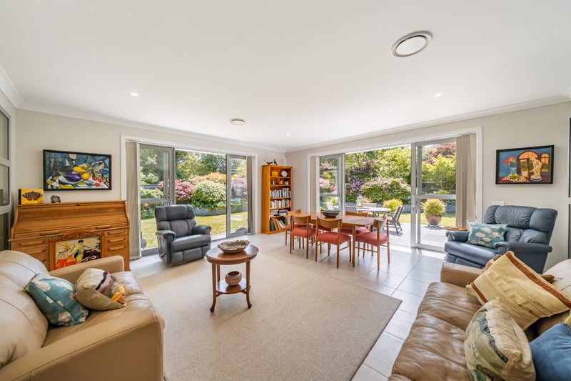 6 Bateson Way, Heretaunga, Upper Hutt - Carousel 2