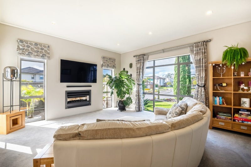 31 Oakway Drive, Schnapper Rock, Auckland - Carousel 2