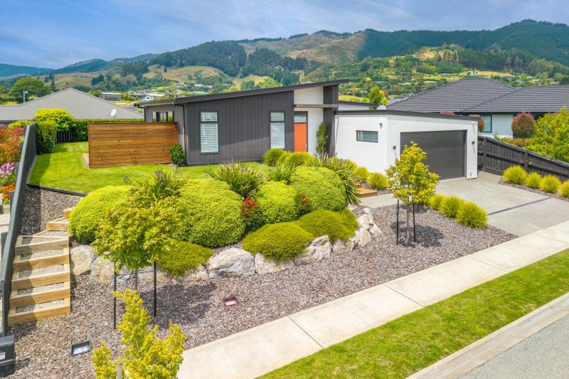 16 Travers Avenue, Richmond - Carousel 2