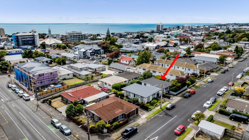 44 Fulford Street, New Plymouth, New Plymouth - Carousel 2