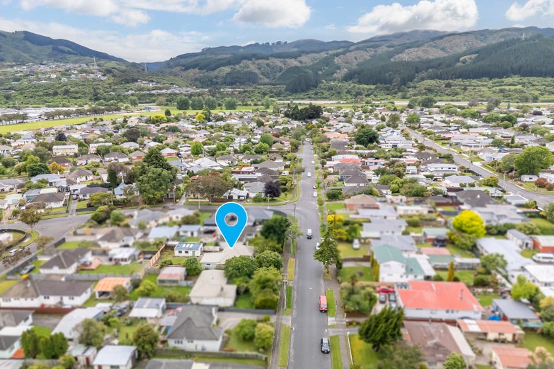 35 Routley Crescent, Elderslea, Upper Hutt - Carousel 25