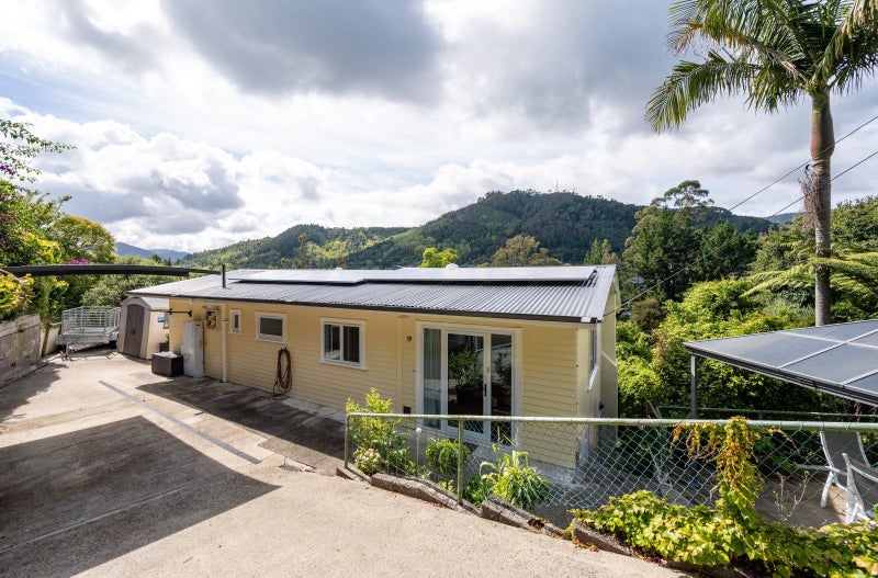 19 Thompson Terrace, Toi Toi, Nelson - Carousel 30