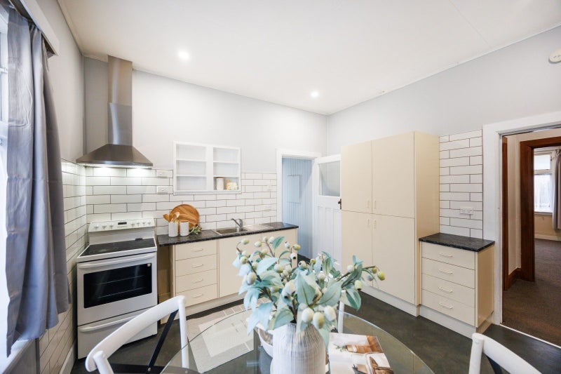 194 Ferguson Street, West End, Palmerston North - Carousel 2