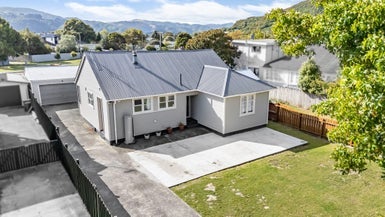 13 Chapman Crescent, Naenae, Lower Hutt - Carousel 1
