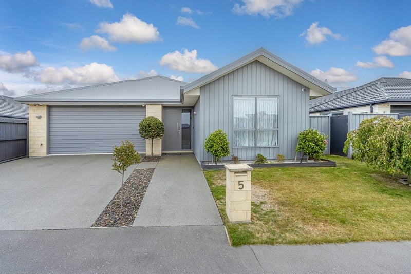 5 Davaar Crescent, Broomfield, Christchurch - Carousel 1