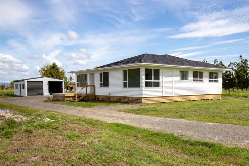 24 Wharf Road, KEREPEHI, PAEROA - Carousel 2
