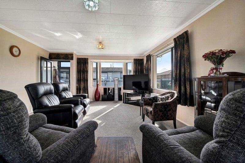 38B Orlando Street, Stratford, Stratford - Carousel 2