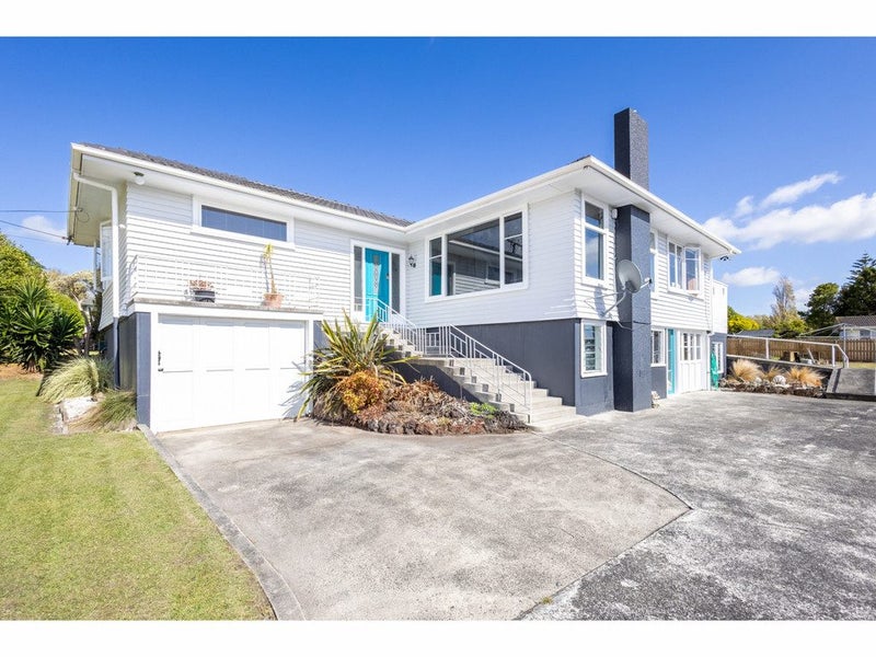 8 Montgomery Avenue, Dargaville - Carousel 1