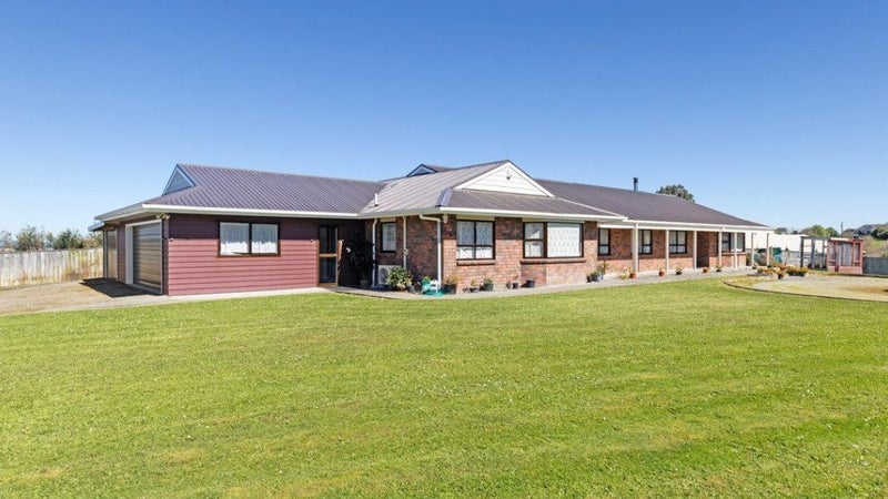 127 James Line, Kelvin Grove, Palmerston North - Carousel 1