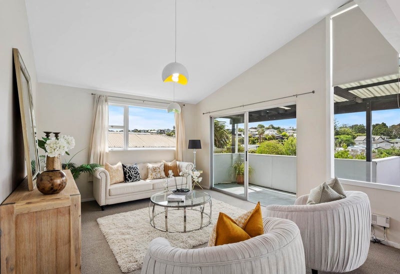 1/52 Beulah Avenue, Rothesay Bay, Auckland - Carousel 1