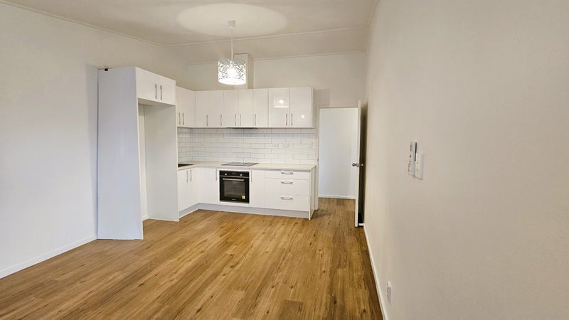 3/6 Puka Street, Onehunga, Auckland - Carousel 2