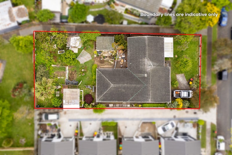 7 Borrowdace Avenue, Botany Downs, Auckland - Carousel 1