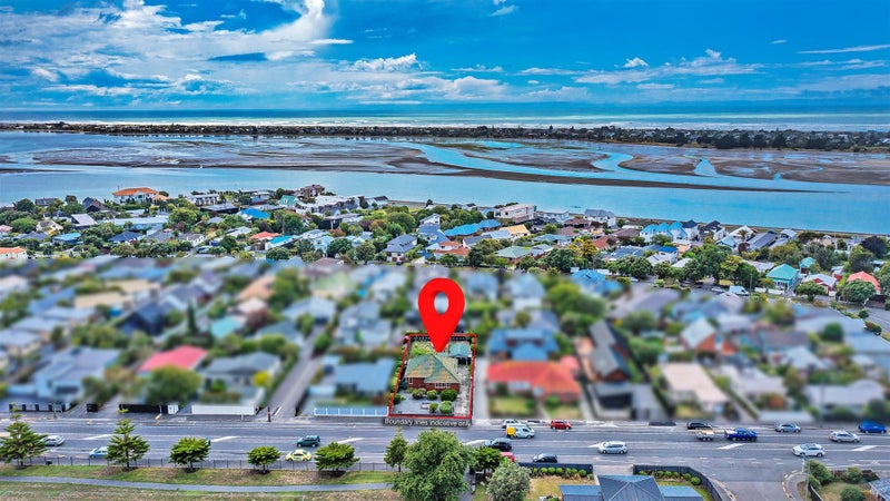 53 Main Road, Redcliffs, Christchurch - Carousel 1