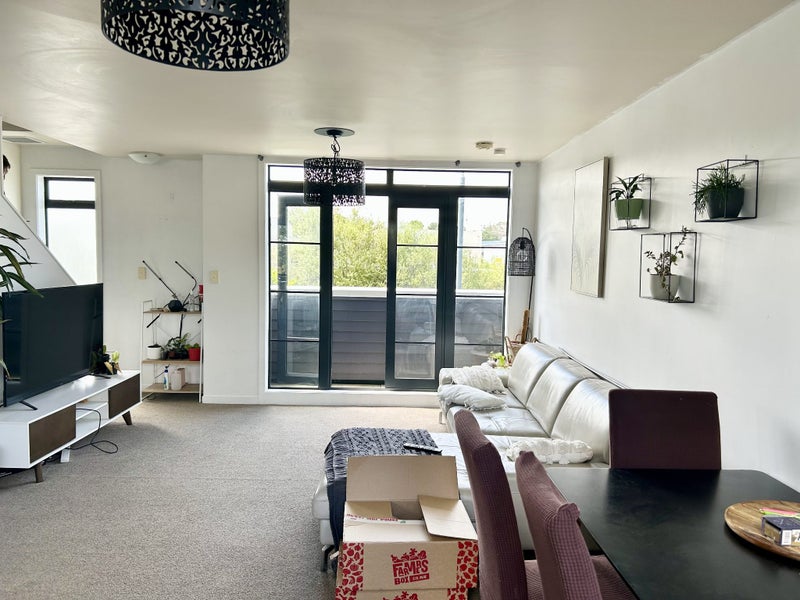 56 Saintly Lane, Avondale, Auckland - Carousel 2