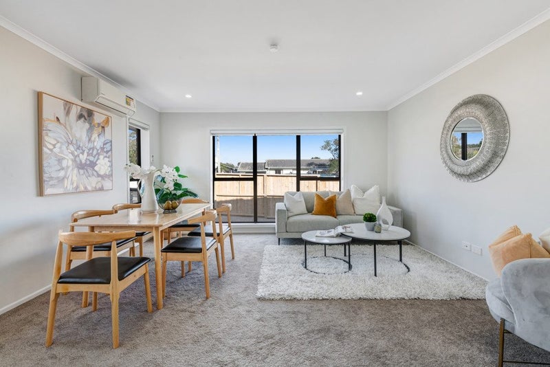 25 Neal Avenue, Glenfield, Auckland - Carousel 2