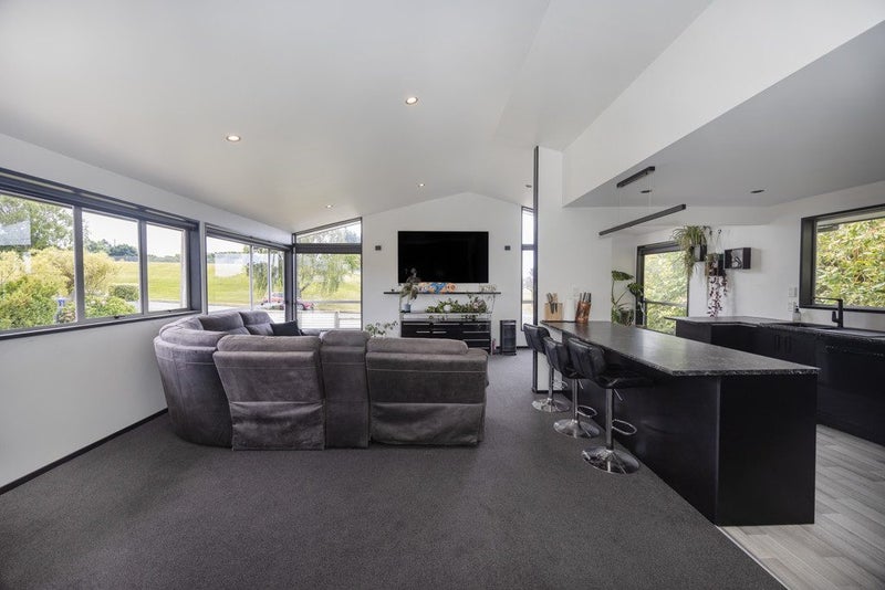 124 Perth Street, Holmes Hill, Oamaru - Carousel 2