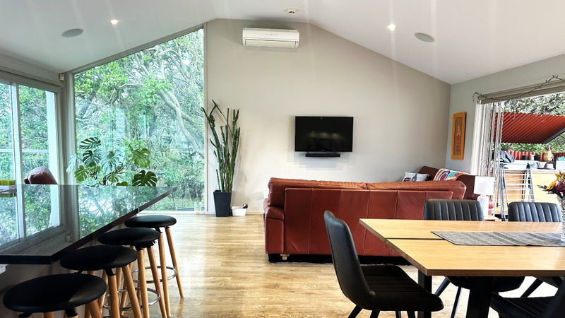 41 Neptune Avenue, Beach Haven, Auckland - Carousel 1