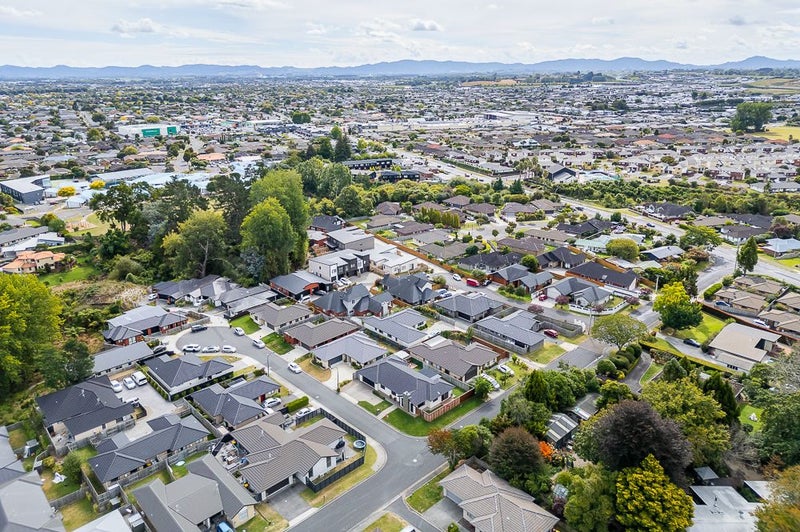 2 Oderings Place, Huntington, Hamilton - Carousel 28