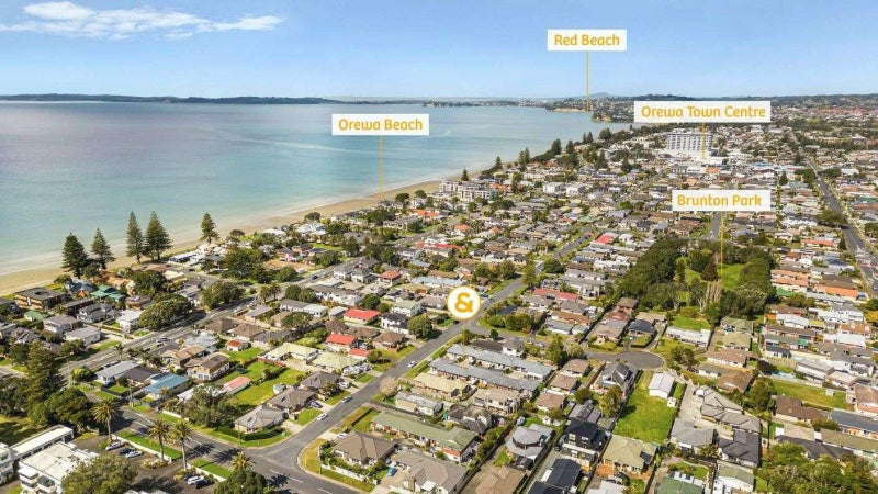 30B Elizabeth Street, Orewa, Orewa - Carousel 17