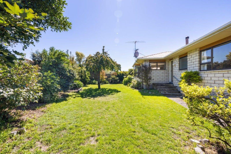 6 Bankview Place, Amberley, Amberley - Carousel 2
