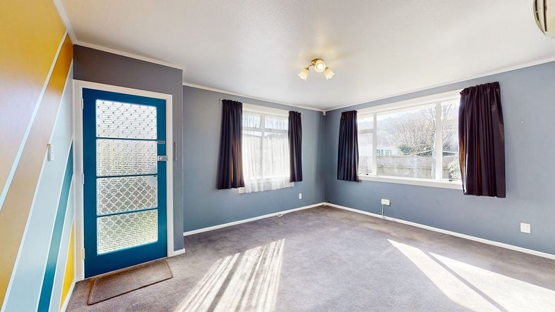 2/15 Clouston Park Road, Ebdentown, Upper Hutt, Wellington - Carousel 2