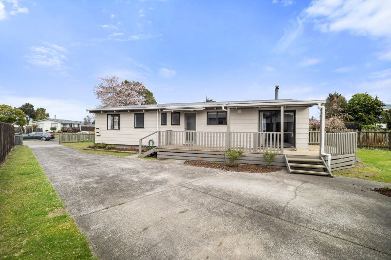 20 Milton Grove, Owhata, Rotorua - Carousel 1