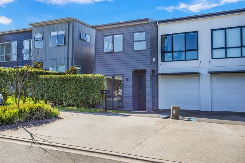 51 Lusitano Drive, Karaka, Papakura - Carousel 1