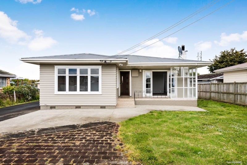 1/5 Rogers Road, Manurewa, Auckland - Carousel 1