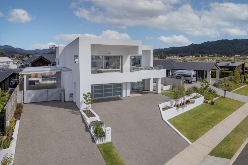 8 Awatea Drive, Whitianga, Whitianga - Carousel 1