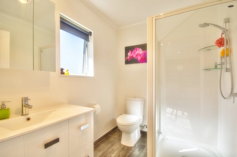 8 Harrys Close, Arthurs Point, Queenstown - Carousel 12