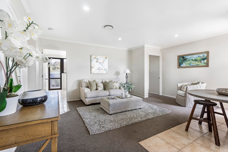 19 Corrofin Drive, East Tamaki, Auckland - Carousel 2