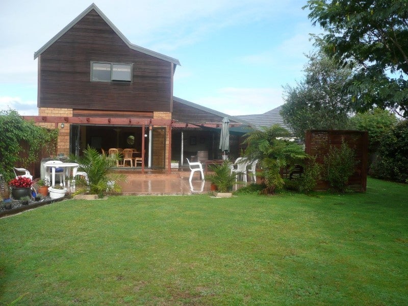 41 Huntington Drive, Huntington, Hamilton - Carousel 2