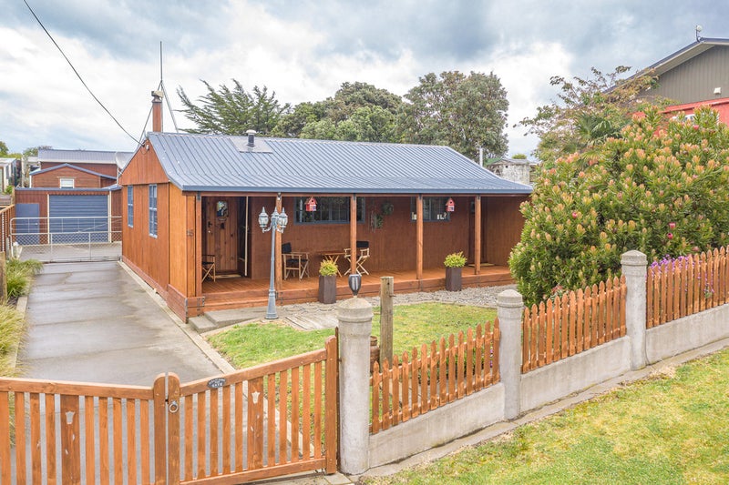 15 Wainui Street, Koitiata - Carousel 1