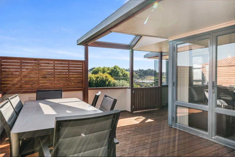 104 Kinloch Way, Bethlehem, Tauranga - Carousel 2