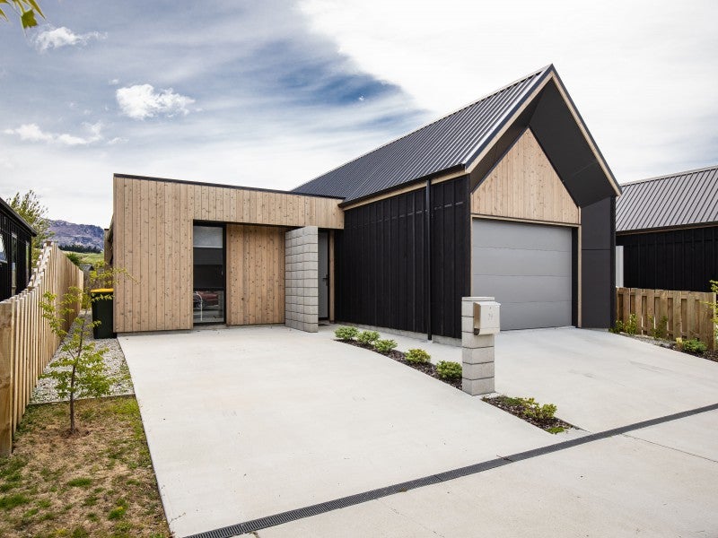 29 Dewar Street, Lake Hayes, Queenstown - Carousel 1