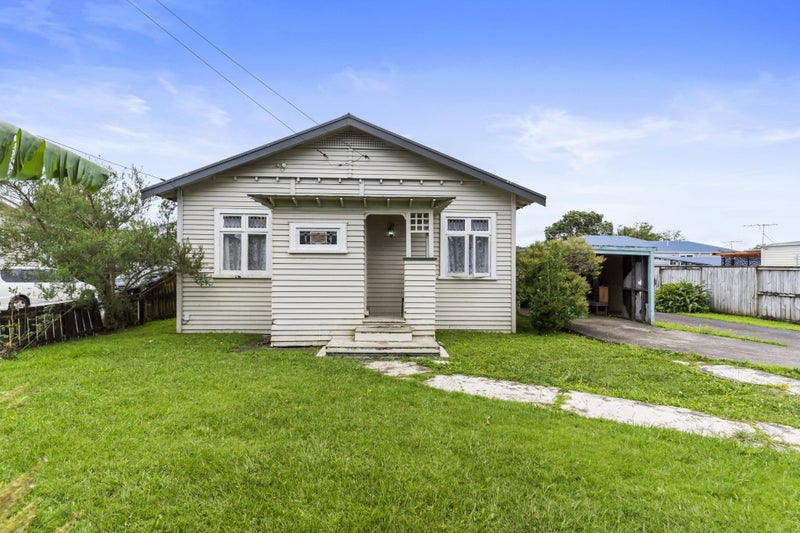 8 Berkeley Road, Manurewa, Auckland - Carousel 1