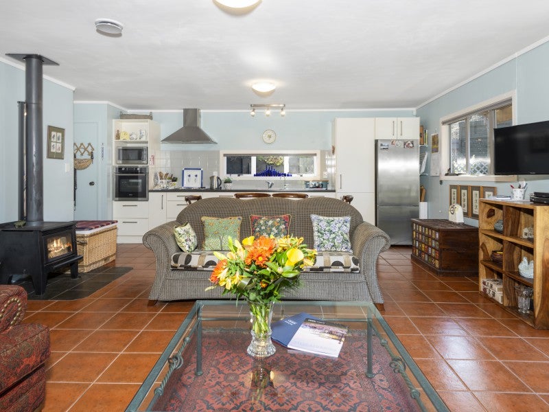 8 Summit Road, Lake Okareka, Rotorua - Carousel 2