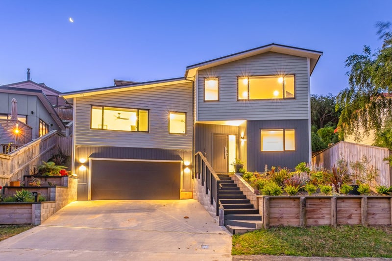 40 Albatross Close, Whitby, Porirua - Carousel 1