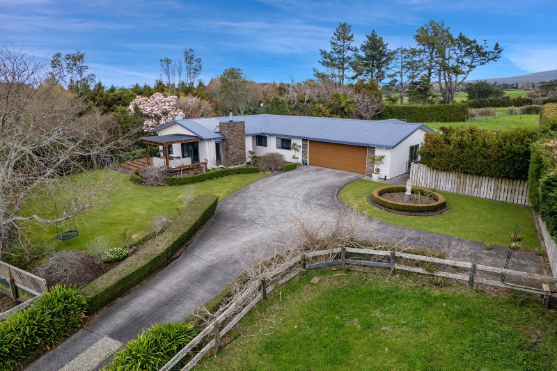 1304 Junction Road, Inglewood, Inglewood - Carousel 1