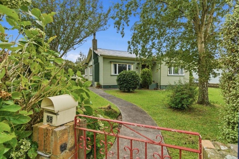 38 Aroha View Avenue, Te Aroha, Te Aroha - Carousel 2