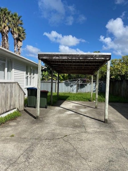 194A Pilkington Road, Point England, Auckland - Carousel 2