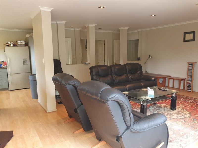 22 Sambrooke Crescent, Flat Bush, Auckland - Carousel 2