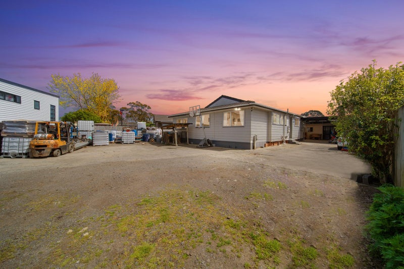 205 Wordsworth Road, Manurewa, Auckland - Carousel 1