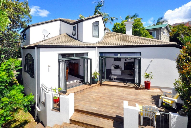 1/8 Tui Glen Road, Birkenhead, Auckland - Carousel 2