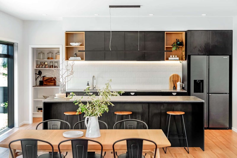 3 Broadview Way, Richmond, Richmond - Carousel 1