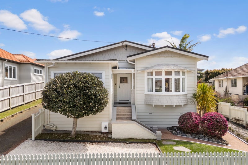 12 Ngataringa Road, Devonport, Auckland - Carousel 1