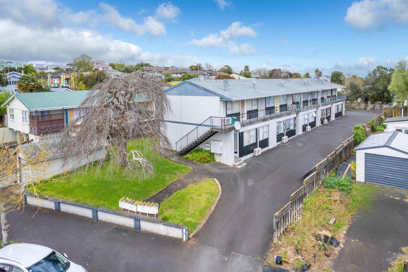 88 Lake Road, Frankton, Hamilton - Carousel 1