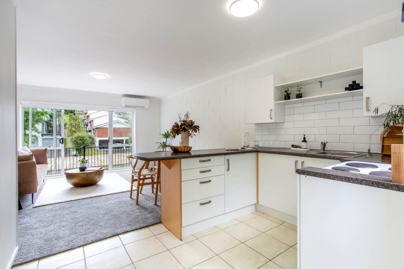 1/23 Don Croot Street, Western Springs, Auckland - Carousel 1