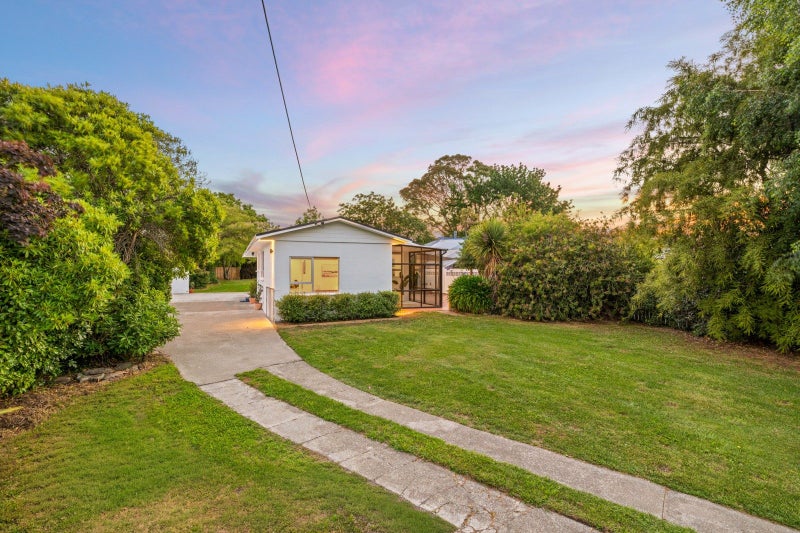 15 Havelock Street, Renwick - Carousel 1