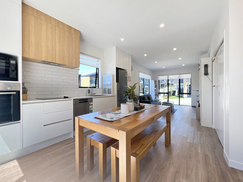 1 Irwin Lane, Windsor Park, Auckland - Carousel 2